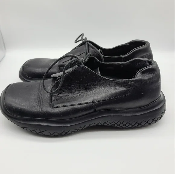 【ja】Prada Square Toe Leather Shoes Prada square-toe Leather Oxford Shoes | Black | FARFETCH